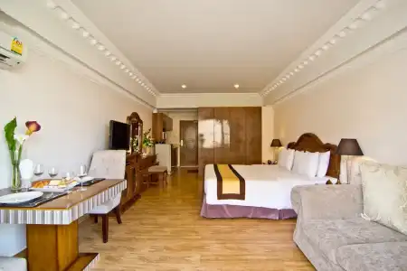 LK Royal Suite Pattaya - 39