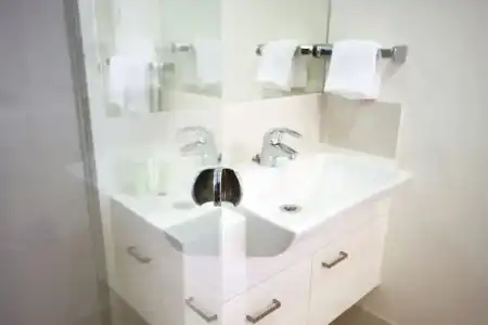 Domain Serviced Apartments - 20