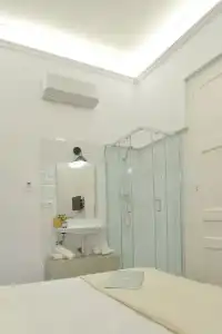 Hostal Girona - 20
