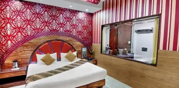 Amar Yatri Niwas - 37