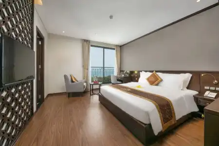 Cosmos Danang - 47