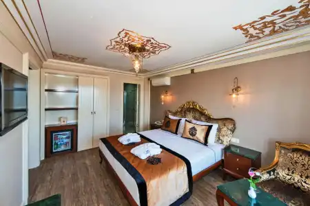 The Byzantium Suites & Spa - 29