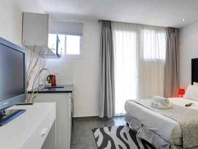 Residence Suites - 12