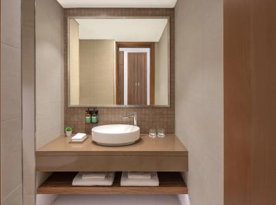 Holiday Inn Dubai Business Bay - 12