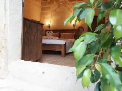 Armesos Cave - 50