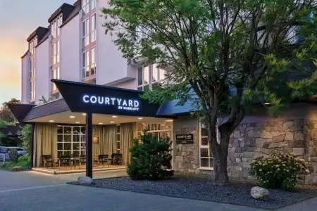 Courtyard Wiesbaden-Nordenstadt - 51