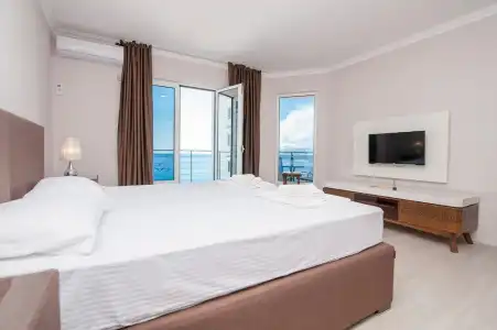 Open Sea Luxury Apartments - 48