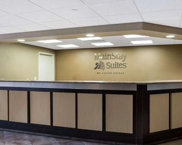 MainStay Suites Bismarck - 19