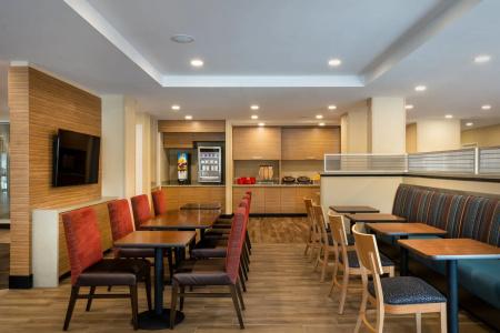 TownePlace Suites by Marriott Venice - 10