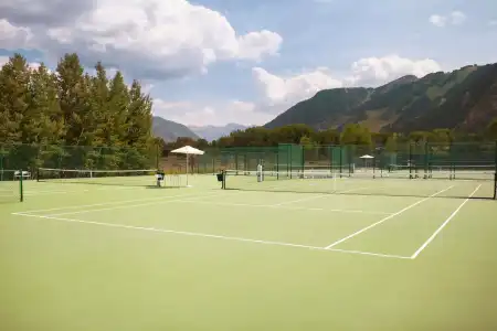 Aspen Meadows Resort - 26