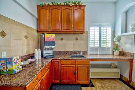 Motel 6 Inglewood, CA - 13