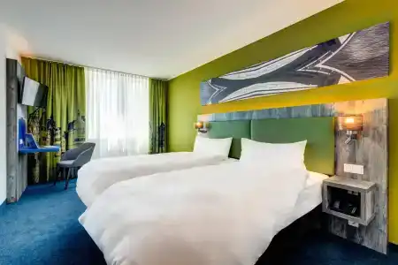 ibis Styles Tubingen - 4