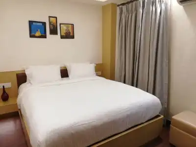 Emirates - 5