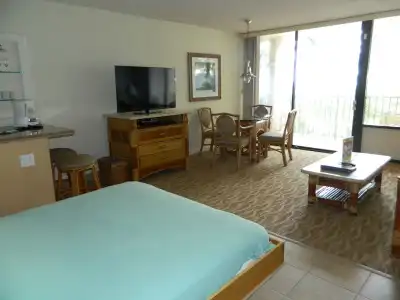 Kahana Beach Vacation Club - 4