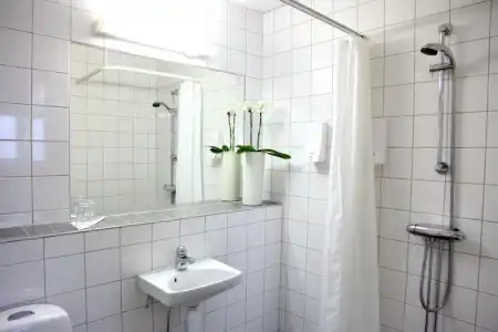 Hotell Aston - 7