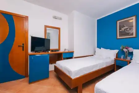 Villa Royal Apartments - 36