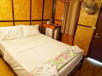 TP Hut Bungalows - 30