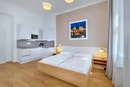 DownTown Suites Kodanská - 86