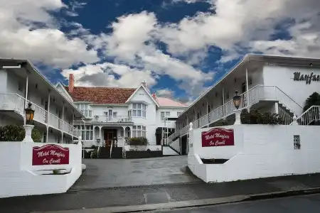 Motel Mayfair on Cavell - 81