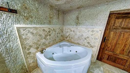 Elegance Cave Suites - 72