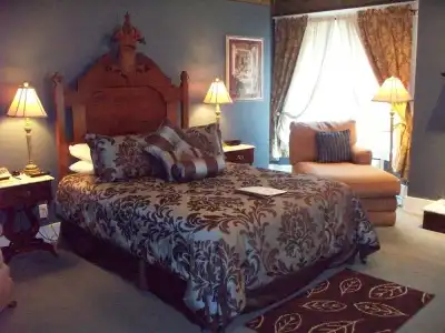 Inn at 835 Boutique - 79