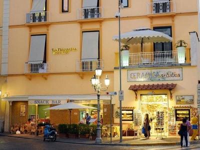 La Piazzetta Guest House - 163