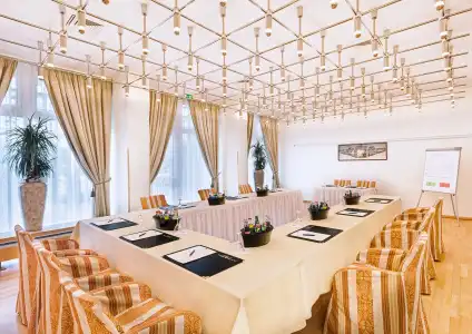 Best Western Premier Grand Russischer Hof - 18