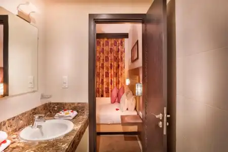 Zephyr Club Resort and Spa - 37