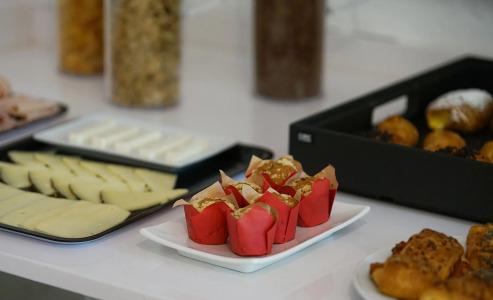 Medium Romantic - 14