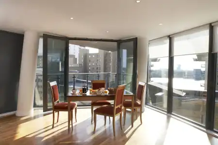 Marlin Apartments Canary Wharf - 7