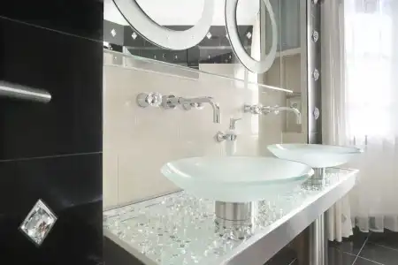 Schwarzer Adler - 75