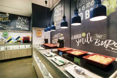 Hampton by Hilton Krakow - 29