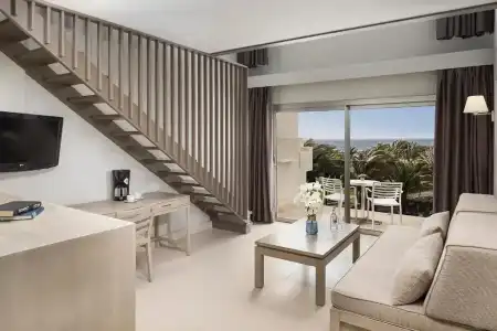 HD Beach Resort & SPA - 7