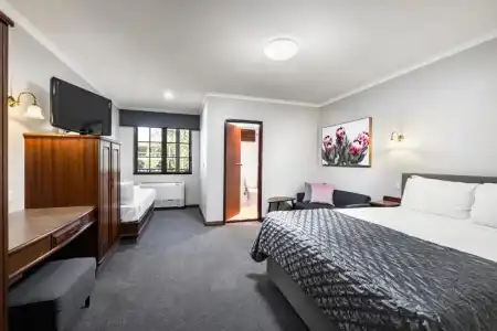 Adelaide Inn - 39