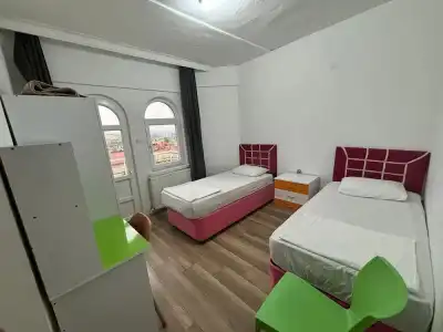 Loopy Lodge - 1