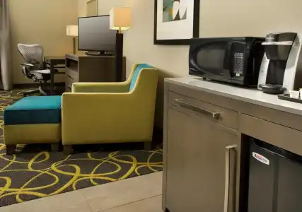 Hilton Garden Inn College Station - 29
