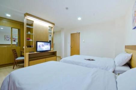 Kozy Inn - 34
