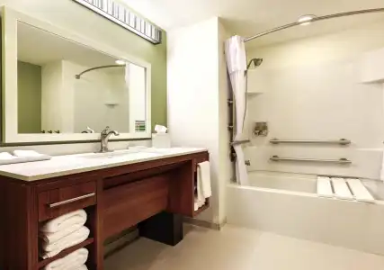 Home2 Suites by Hilton College Station - 10