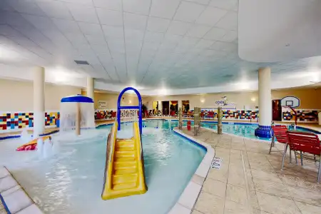 Hampton Inn & Suites Oklahoma City-Bricktown - 44
