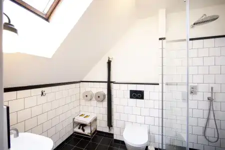 Sir Toby's Hostel - 34
