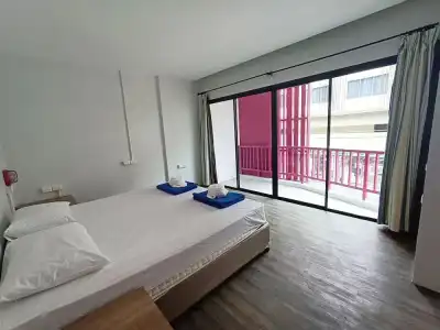 Slumber Surf Phuket Kata - 2