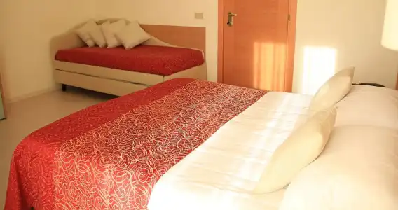c-hotels International - 4