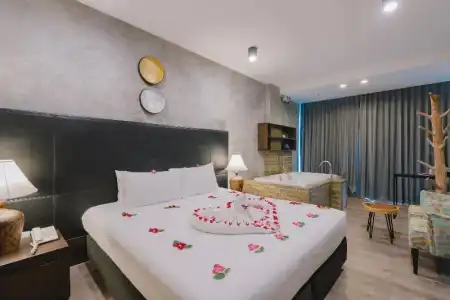 Patong Signature Boutique - 55
