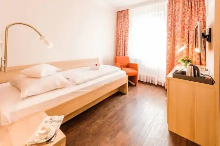 an der Linah Garni - 36