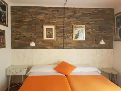 Barri Antic Hostel & Pub - 26