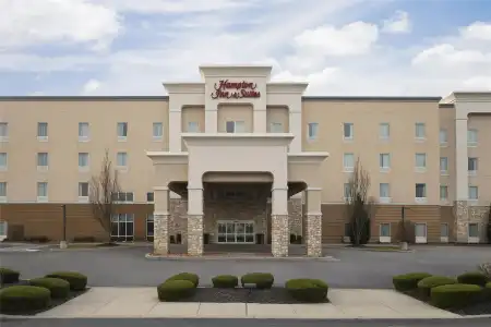 Hampton Inn & Suites Rochester/Henrietta - 29
