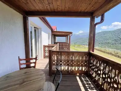 Motives Inn - 115