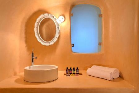 Luna Santorini Suites - 6