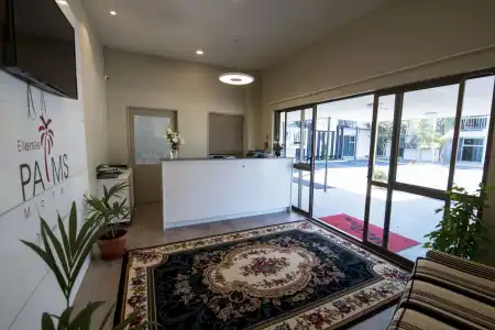 Ellerslie Palms Motel - 16