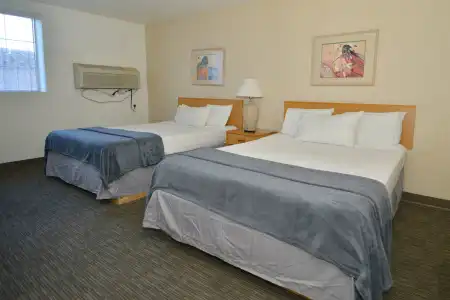Sunrise Inn - 4